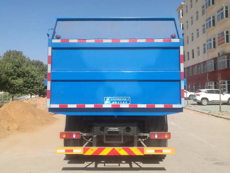 東風(fēng)天錦壓縮式對(duì)接垃圾車