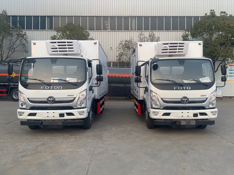 福田奧鈴5.2米黃牌醫(yī)療轉(zhuǎn)運車