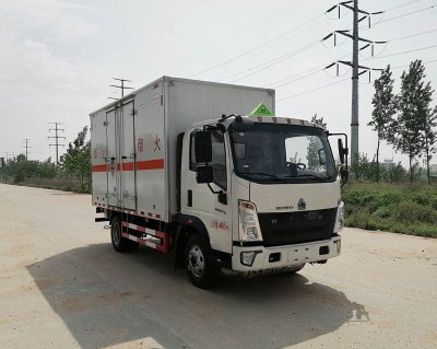 大力牌DLQ5041XRGZZ6型易燃固體廂式運(yùn)輸車