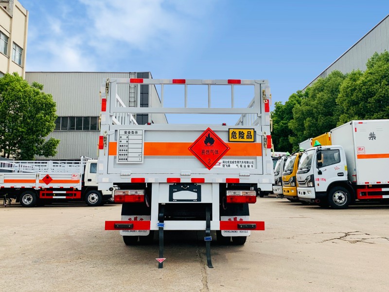 東風(fēng)途逸3.9氣瓶運輸車